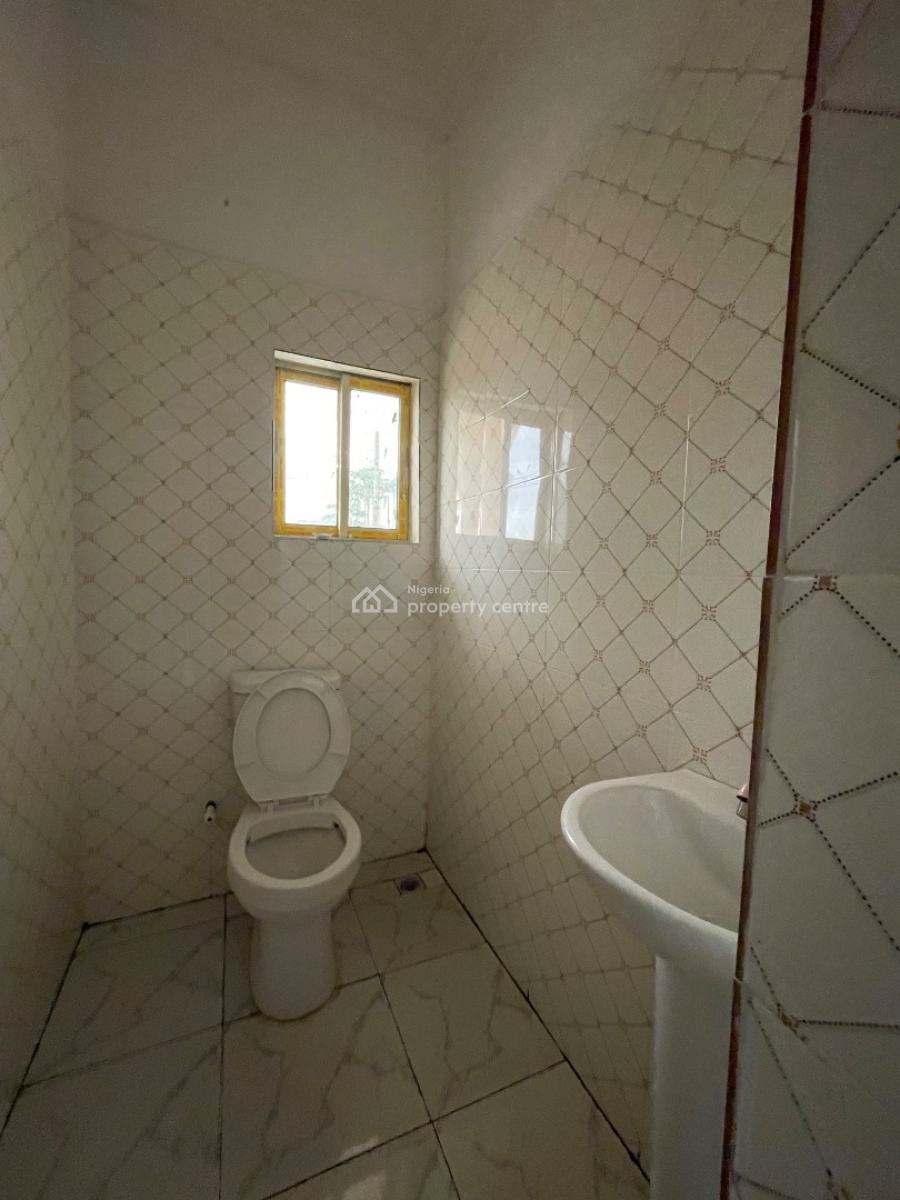 Newly Renovated 3 Bedroom Flat, Kajola, Lakowe, Ibeju Lekki, Lagos, Flat / Apartment for Rent