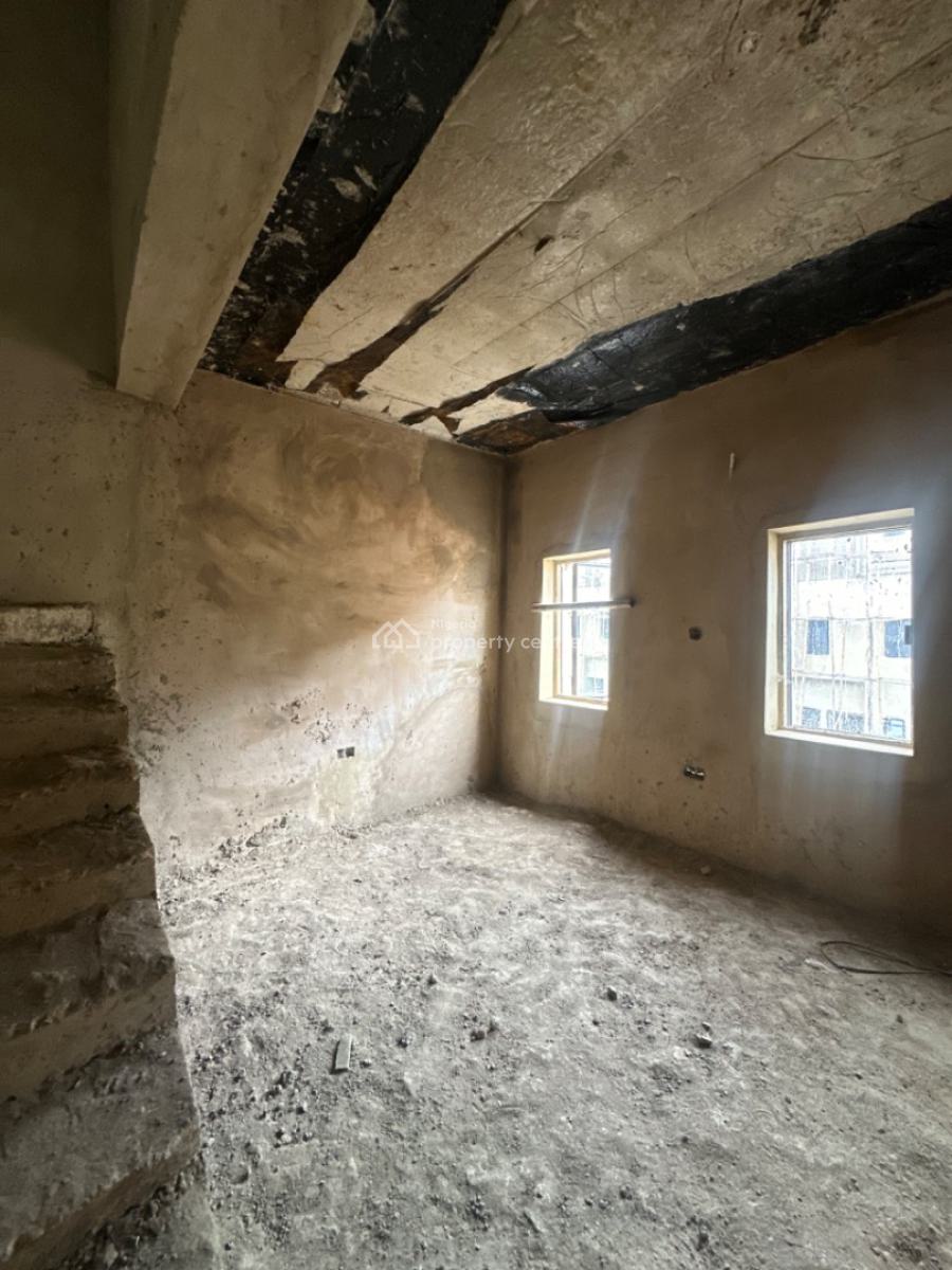 Built Spacious Semi Finished 4 Bedroom Terrace Duplex with a Bq, Dakwo, Abuja, Terraced Duplex for Sale