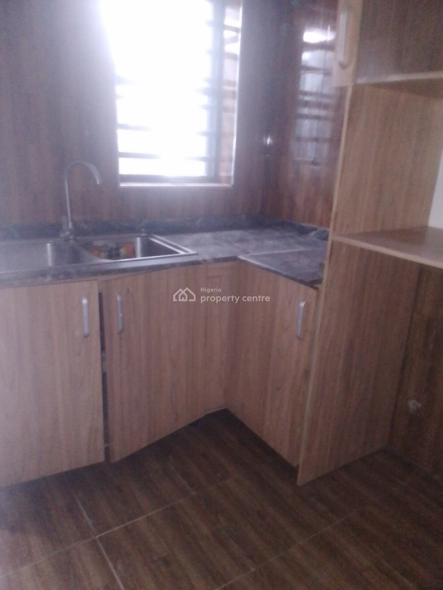 Adorable 2 Bedroom Flat, Akabueze St, Majek..., Sangotedo, Ajah, Lagos, Flat / Apartment for Rent