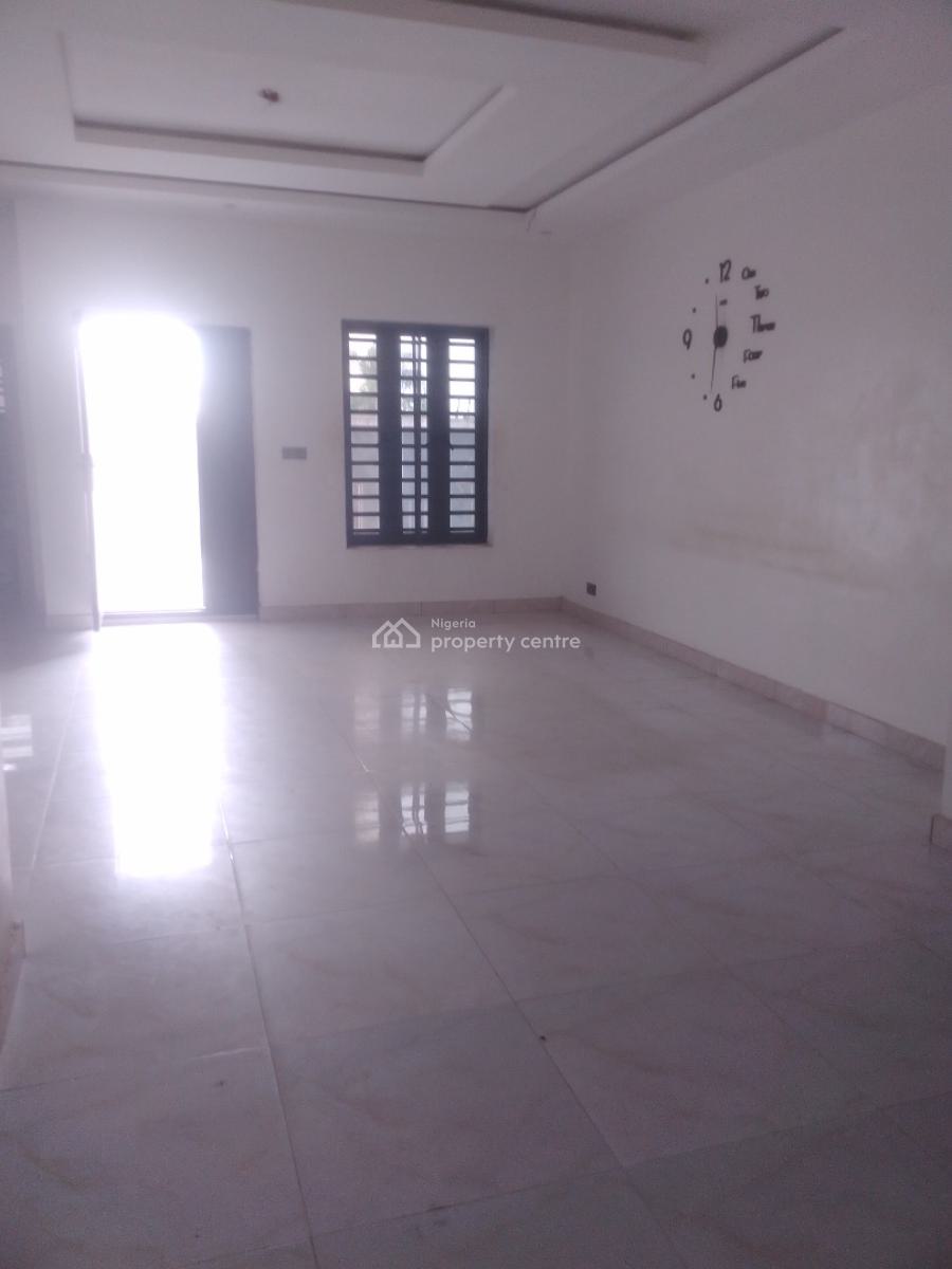 Adorable 2 Bedroom Flat, Akabueze St, Majek..., Sangotedo, Ajah, Lagos, Flat / Apartment for Rent