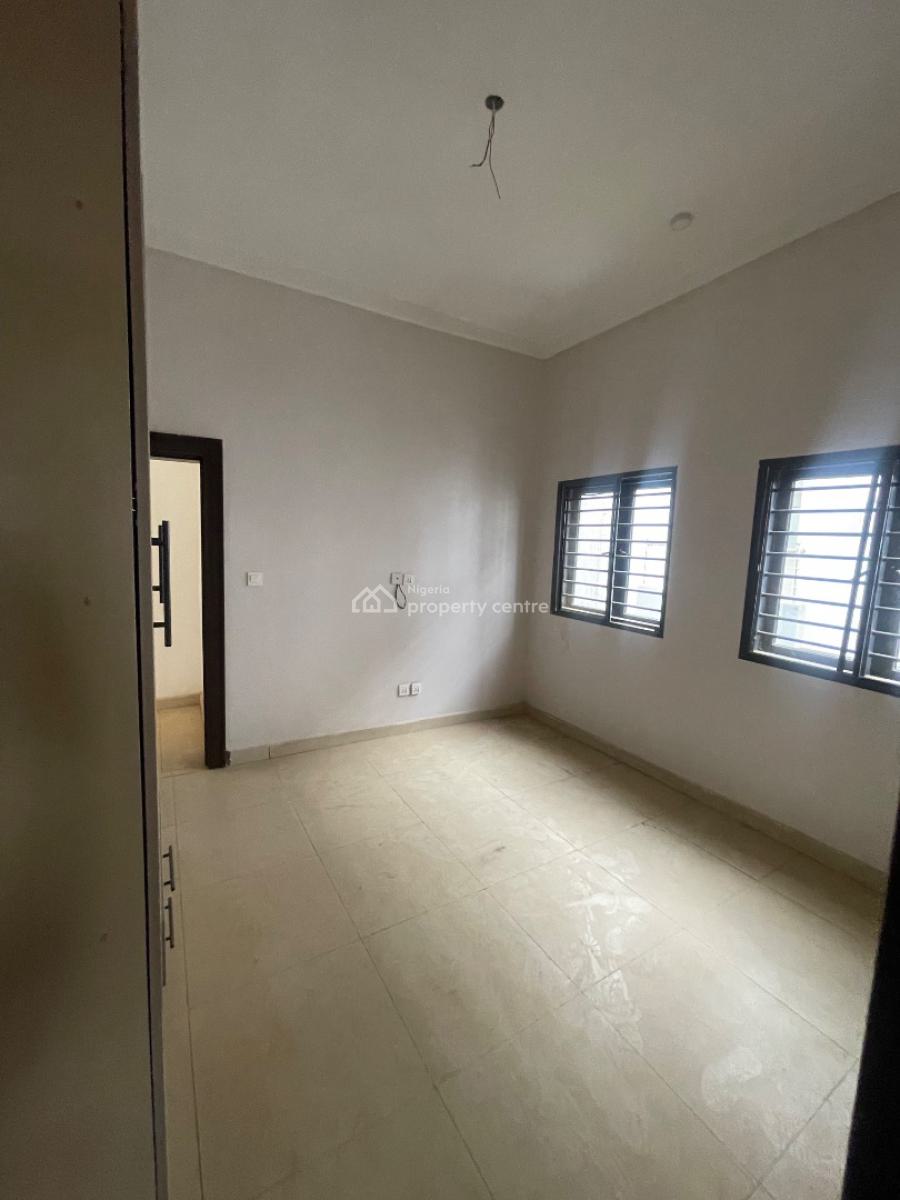 Luxury 3 Bedroom Flat with Excellent Finishing, Close Proximity Shaffa Filling Station, Jahi, Abuja, Flat / Apartment for Rent