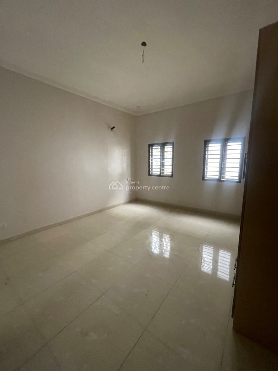 Luxury 3 Bedroom Flat with Excellent Finishing, Close Proximity Shaffa Filling Station, Jahi, Abuja, Flat / Apartment for Rent