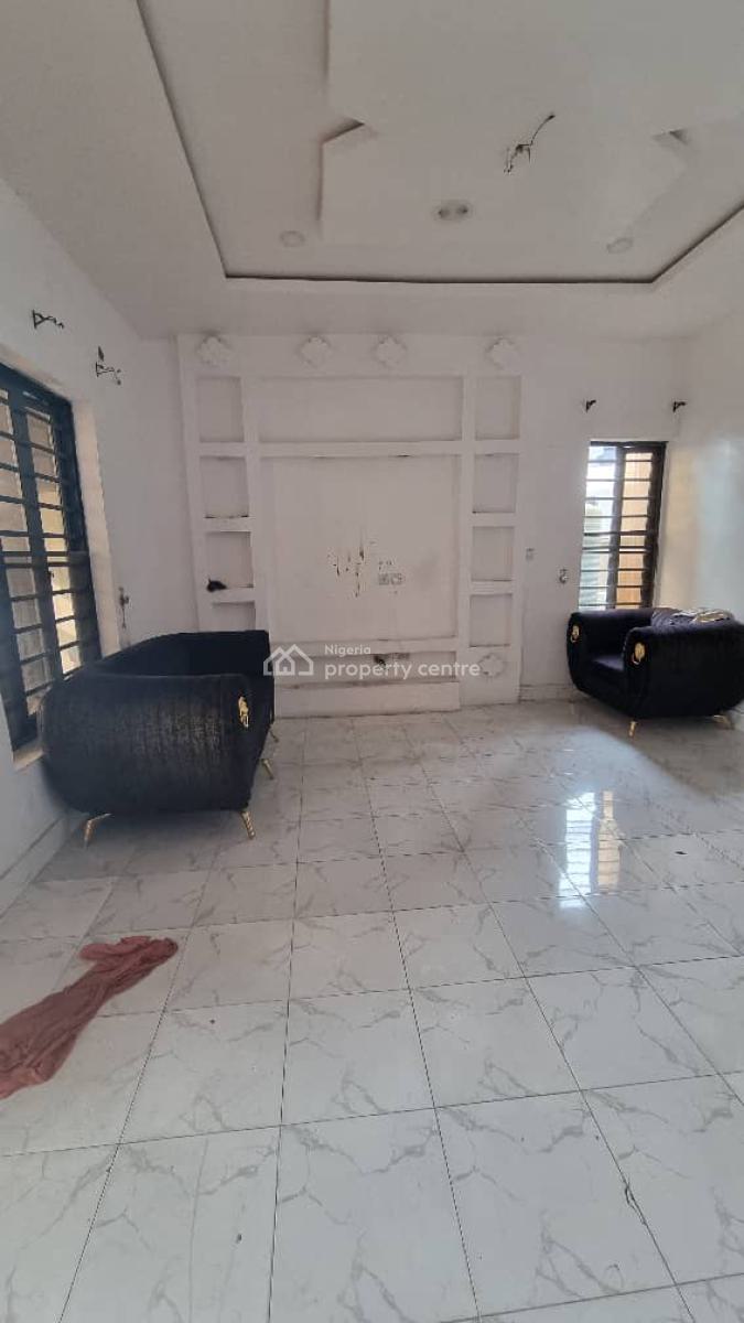 4 Bedroom Terrace Duplex in a Secured Estate, Ikota Gra, Lekki, Lagos, Terraced Duplex for Rent