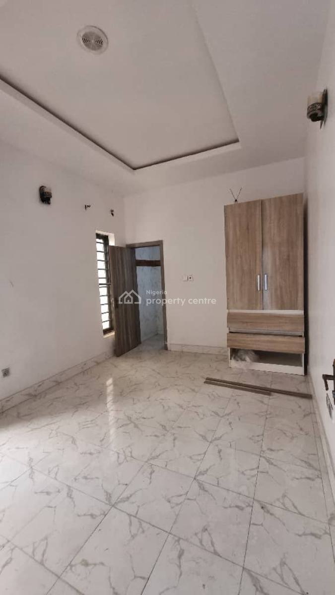 4 Bedroom Terrace Duplex in a Secured Estate, Ikota Gra, Lekki, Lagos, Terraced Duplex for Rent
