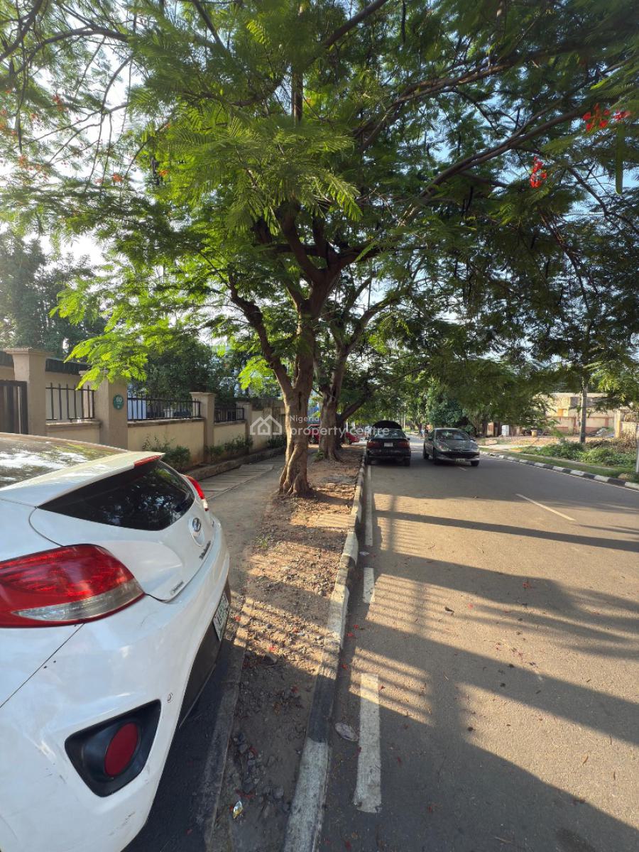 Luxury 4 Bedroom Bungalow with 2bqs, Zone 7, Wuse, Abuja, Detached Bungalow for Sale