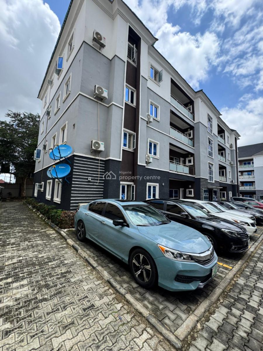 a Very Good Spacious & Serviced 3bedroom Flat + 1bq, Wuye District Abuja, Wuye, Abuja, Flat / Apartment for Sale