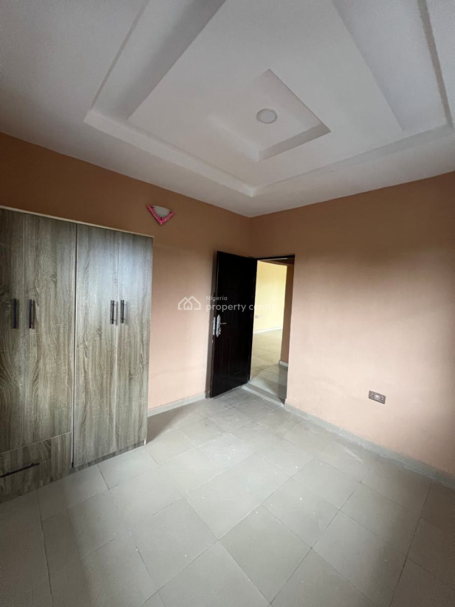 5 Unit 2 Bedroom Bungalow, Adebomi Ayegun Oleyo Off Akala Express, Ibadan North-east, Oyo, Block of Flats for Sale