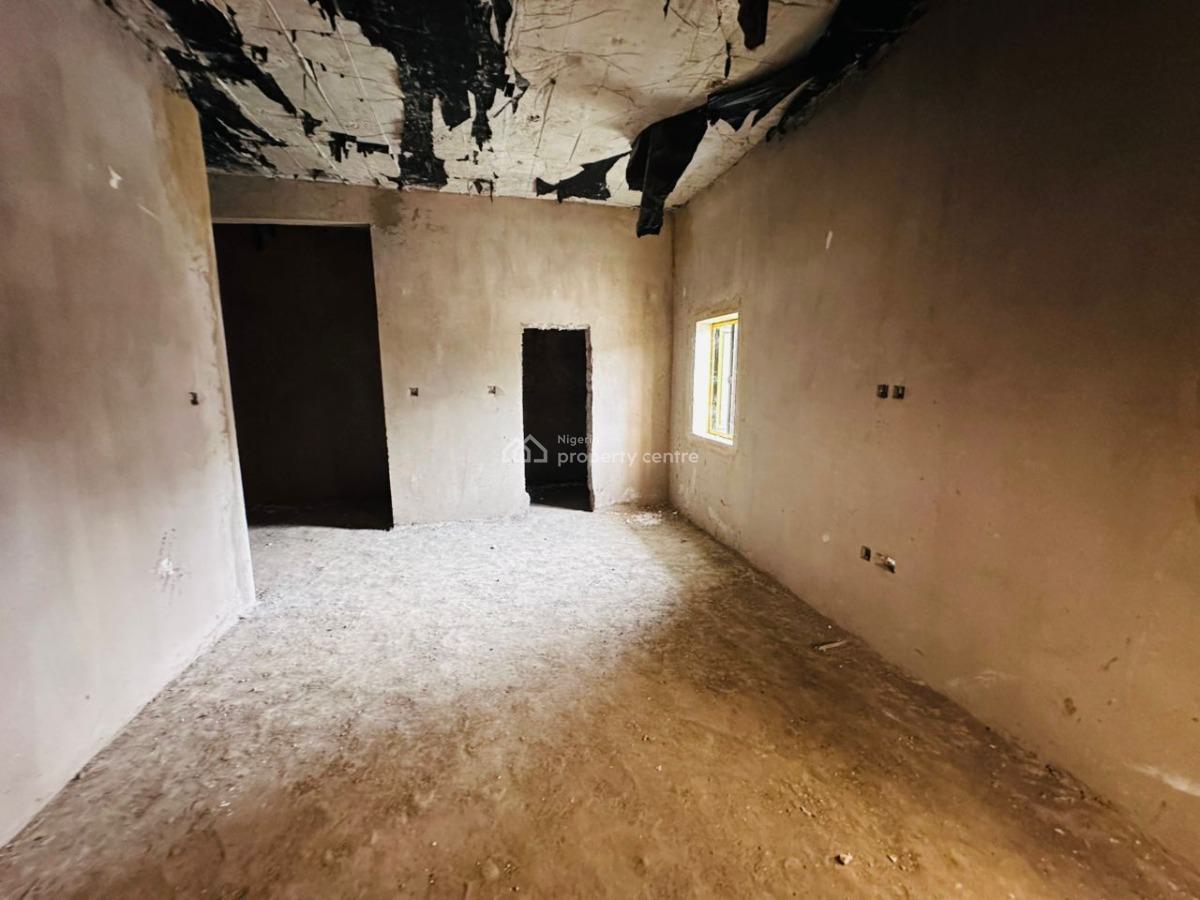 a Very Good Spacious 3bedroom Flat (shell), Jahi District Abuja ( Video of The House Is Attached), Jahi, Abuja, Flat / Apartment for Sale