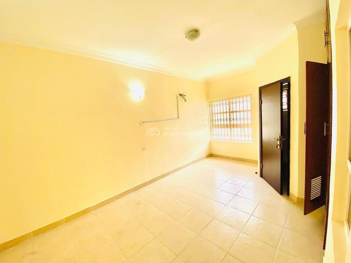 5 Bedroom Terrace Duplex, Bourdilllon Court Estate, Chevron Drive, Osapa, Lekki, Lagos, Terraced Duplex for Sale