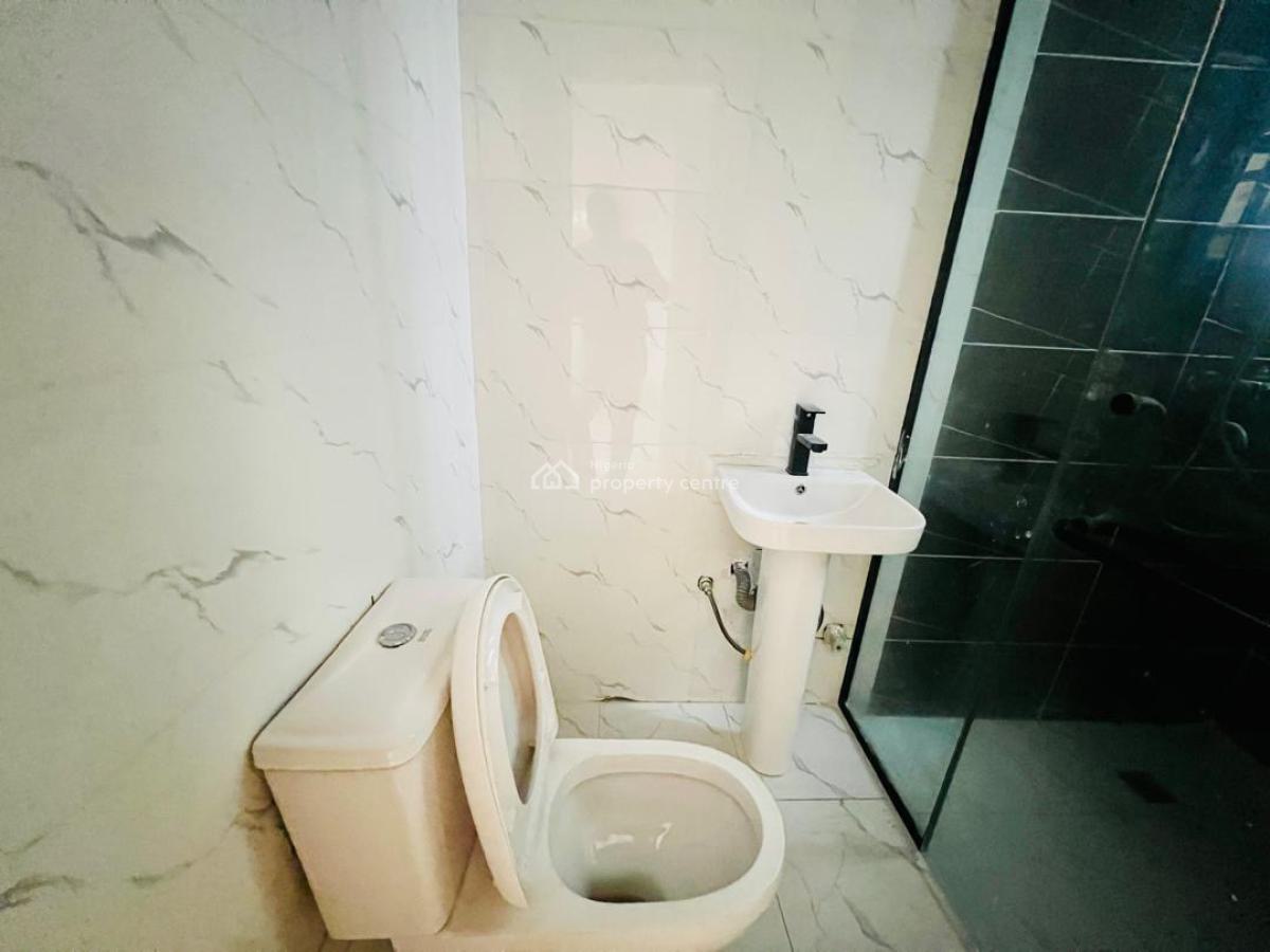 2bedroom Flat, Ologolo, Lekki, Lagos, Flat / Apartment for Sale