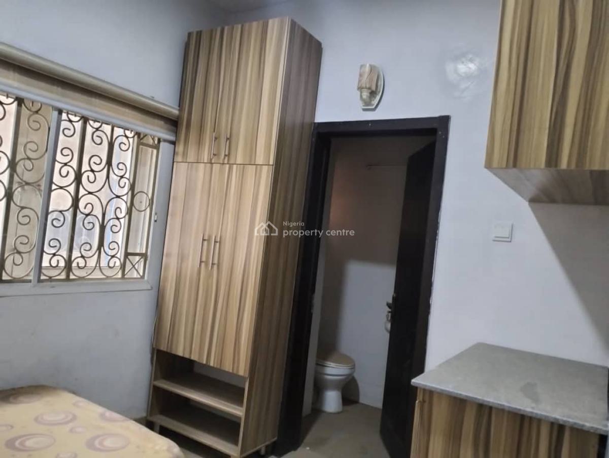 Tastefully Finished & Fully Furnished 2 Bedrooms Flat with a Bq, Utako, Abuja, Flat / Apartment for Rent