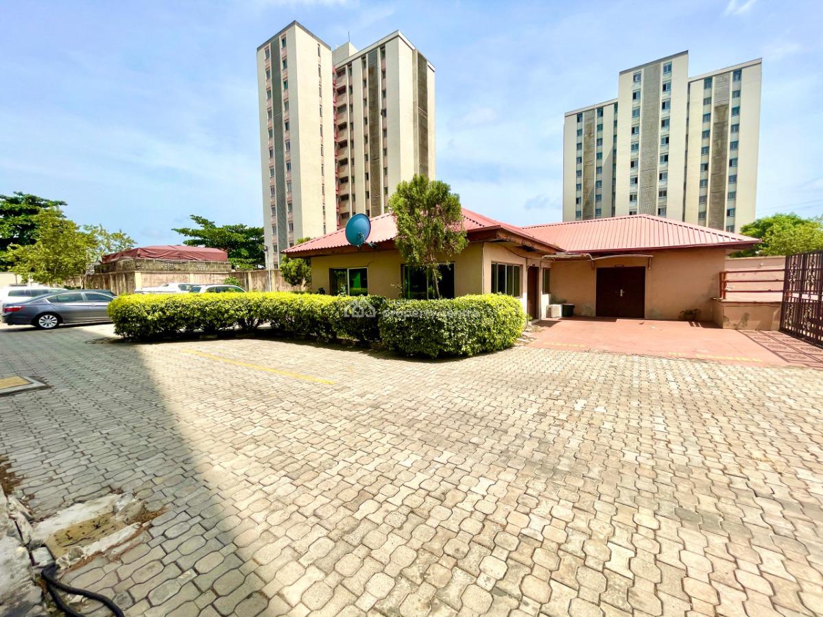 Exquisite 2-bedroom with Bq Apartment, Off Bode Thomas Street., Eric Moore, Surulere, Lagos, Flat / Apartment for Rent
