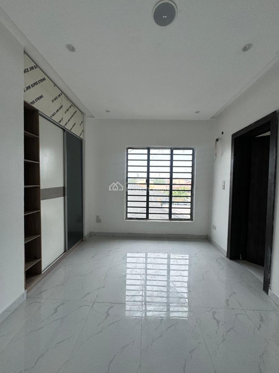 4bedroom Terraced Apartment+bq -lekki Phase 1, Lekki Phase 1, Lekki, Lagos, House for Sale