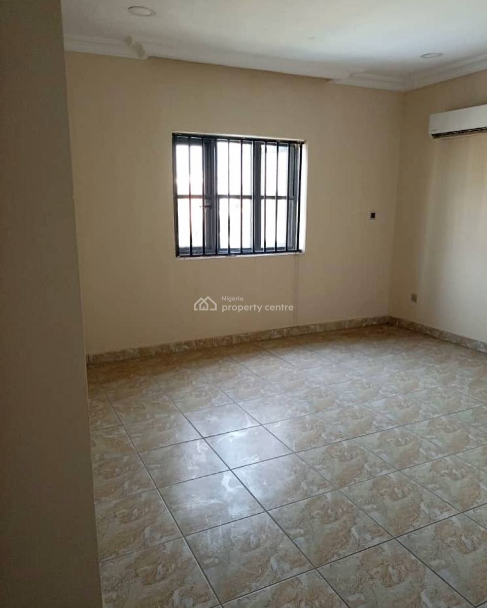 a Fully Serviced 4 Bedroom Terrace with a Bq Available., Chevron, Lekki, Lagos, Flat / Apartment for Rent