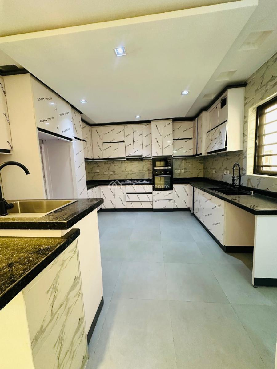 Spaciously Built 5 Bedroom Fully Detached Duplex with Bq, Omole Phase 2, Omole Phase 2, Ikeja, Lagos, Detached Duplex for Sale