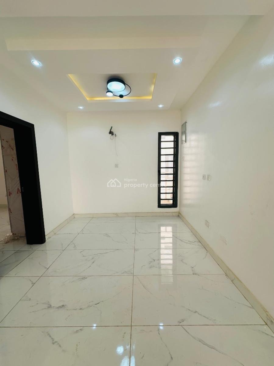 Spaciously Built 5 Bedroom Fully Detached Duplex with Bq, Omole Phase 2, Omole Phase 2, Ikeja, Lagos, Detached Duplex for Sale