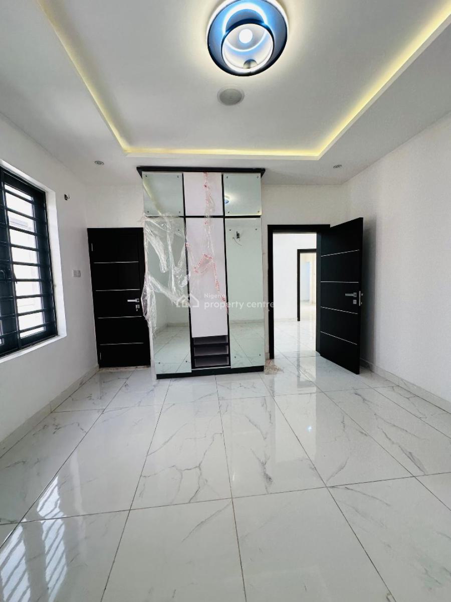 Spaciously Built 5 Bedroom Fully Detached Duplex with Bq, Omole Phase 2, Omole Phase 2, Ikeja, Lagos, Detached Duplex for Sale