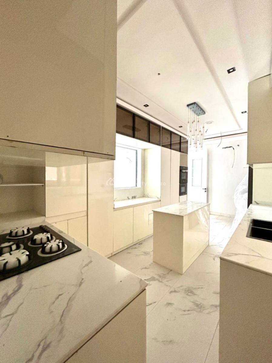 Exquisite 5 Bedroom Fully Detached Duplex with Bq, Ologolo, Lekki, Lagos, Detached Duplex for Sale