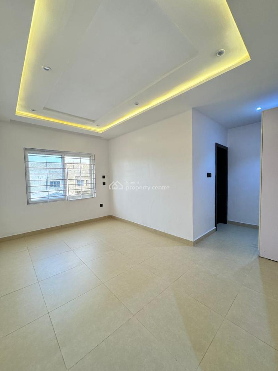 3-bedroom Apartment with Bq in Lekki Phase 1, Lekki Phase 1, Lekki, Lagos, Flat / Apartment for Sale