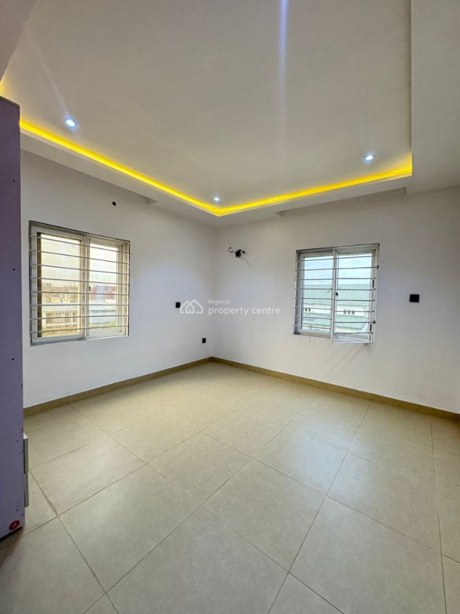 3-bedroom Apartment with Bq in Lekki Phase 1, Lekki Phase 1, Lekki, Lagos, Flat / Apartment for Sale