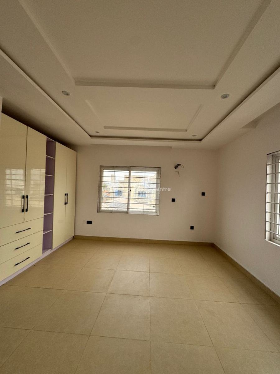 3-bedroom Apartment with Bq in Lekki Phase 1, Lekki Phase 1, Lekki, Lagos, Flat / Apartment for Sale
