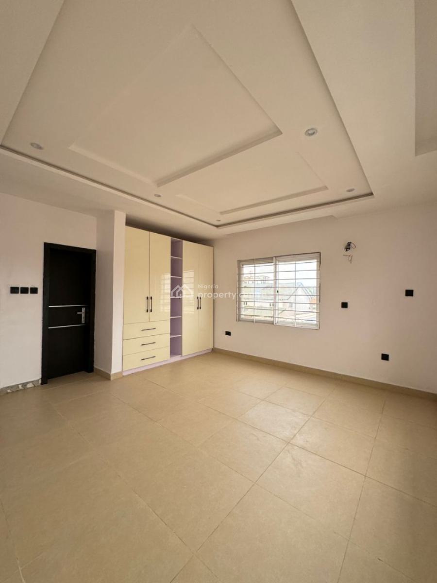 3-bedroom Apartment with Bq in Lekki Phase 1, Lekki Phase 1, Lekki, Lagos, Flat / Apartment for Sale