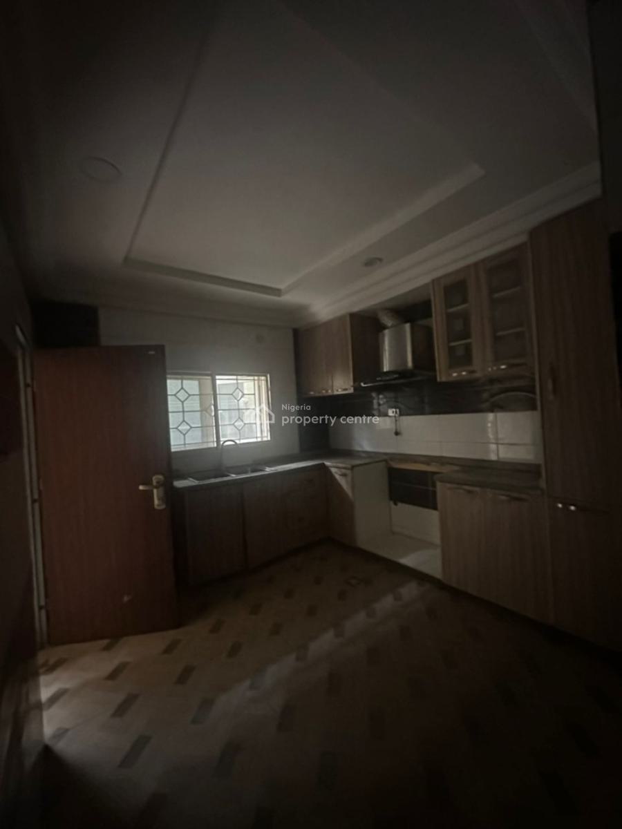 Luxuriously Finished 4 Bedroom Terrace, Guzape Main, Guzape District, Abuja, Terraced Duplex for Rent