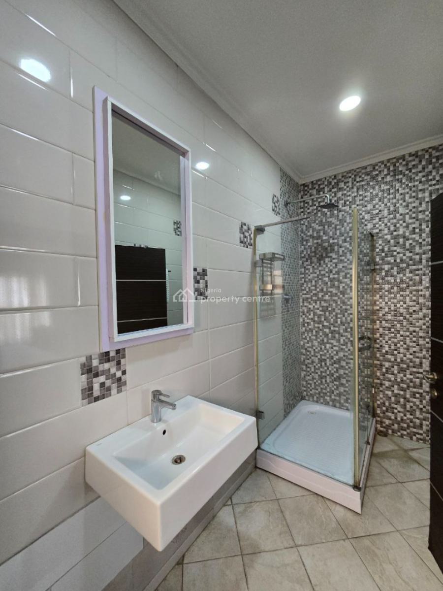 3 Bedroom Apartment with a Room Bq, Victoria Island (vi), Lagos, Flat / Apartment for Rent
