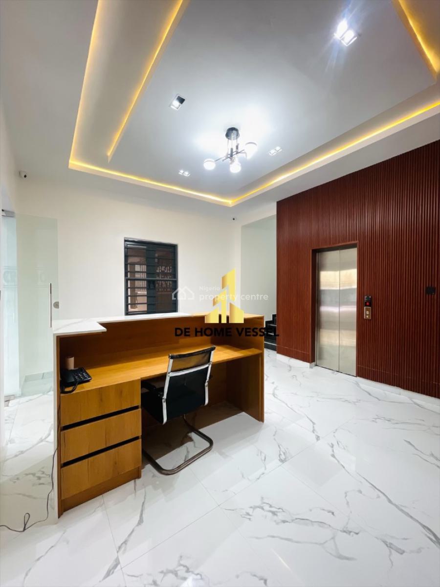 Fantastically Carved Luxury 2 & 3 Bed Apartment with Elevator, Pool, Lekki Phase 1, Lekki, Lagos, Flat / Apartment for Sale