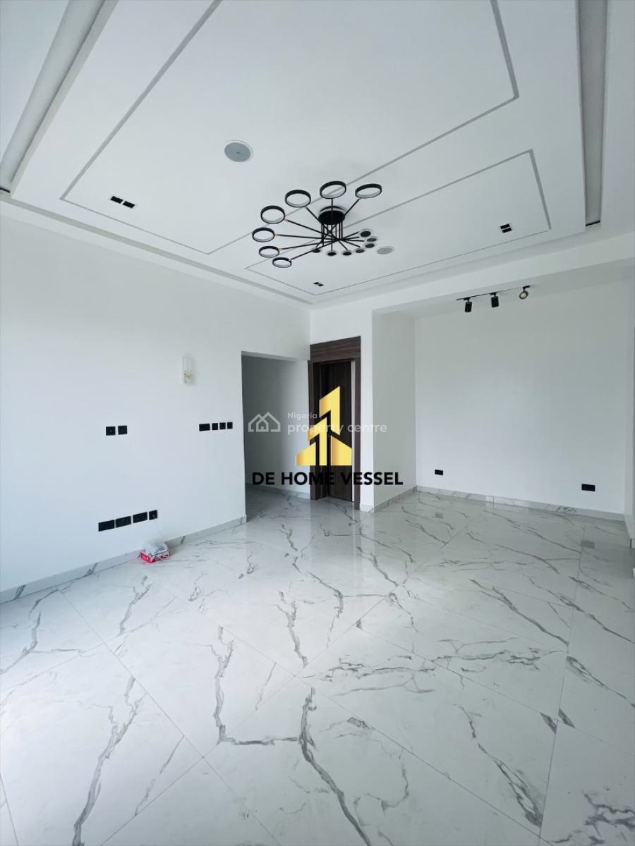 Fantastically Carved Luxury 2 & 3 Bed Apartment with Elevator, Pool, Lekki Phase 1, Lekki, Lagos, Flat / Apartment for Sale