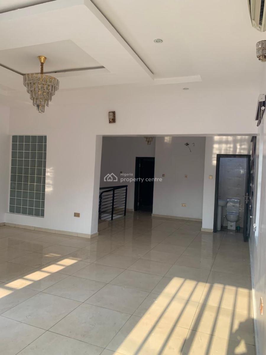 Spacious 4 Bedroom Semi Detached Duplex Within a Nice Environment, Osapa, Lekki, Lagos, Semi-detached Duplex for Rent