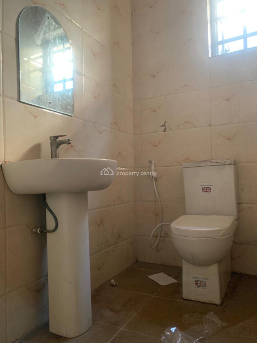 Spacious 4 Bedroom Semi Detached Duplex Within a Nice Environment, Osapa, Lekki, Lagos, Semi-detached Duplex for Rent
