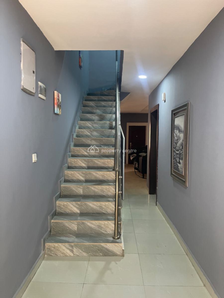 3bedroom Furnished Massionite, Brains and Hammers, Lokogoma District, Abuja, Terraced Bungalow for Sale