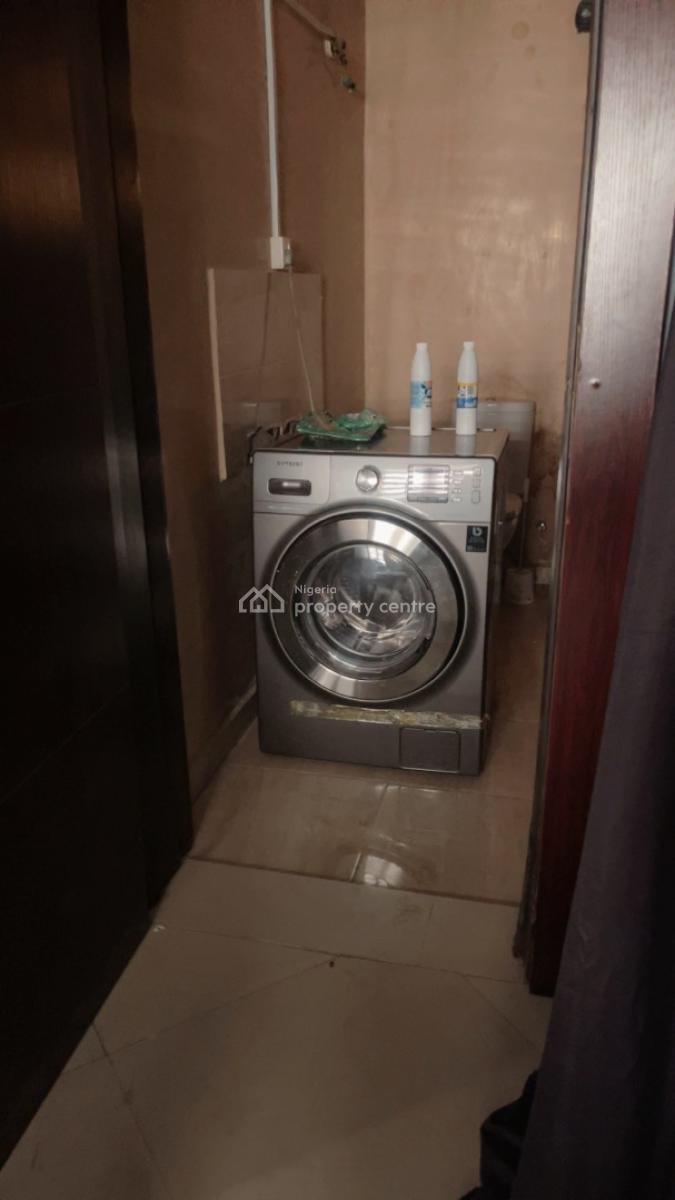 3bedroom Furnished Massionite, Brains and Hammers, Lokogoma District, Abuja, Terraced Bungalow for Sale