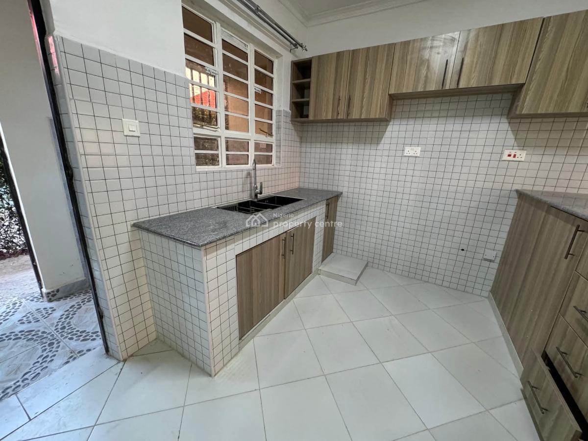 2 Bedroom Apartment, Bariga, Shomolu, Lagos, Flat / Apartment for Rent