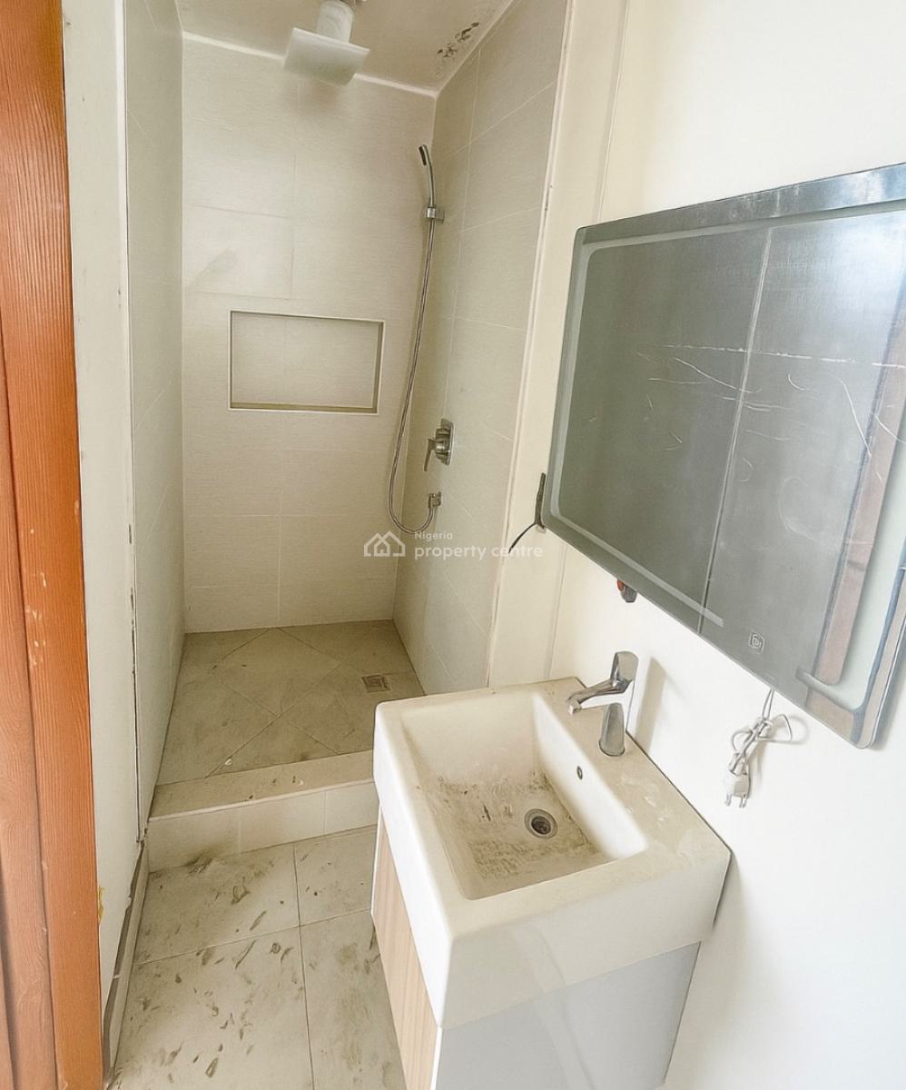 Exquisite 2 Bedroom Loft in a Serviced Court, Off Freedom Way, Lekki Phase 1, Lekki, Lagos, Flat / Apartment for Rent
