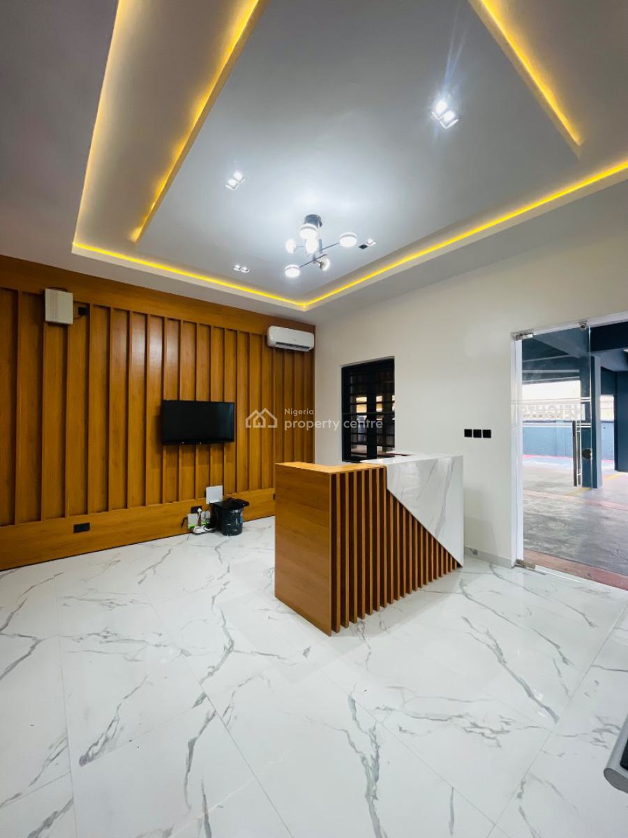 Fantastically Carved Luxury 2 & 3 Bed Apartment with Elevator, Pool, Lekki Phase 1, Lekki, Lagos, Flat / Apartment for Sale