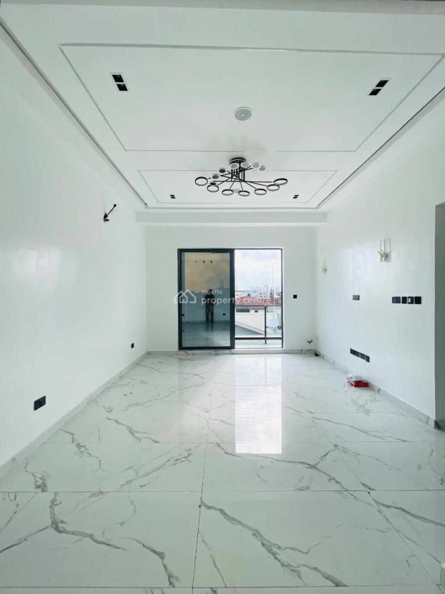 Fantastically Carved Luxury 2 & 3 Bed Apartment with Elevator, Pool, Lekki Phase 1, Lekki, Lagos, Flat / Apartment for Sale