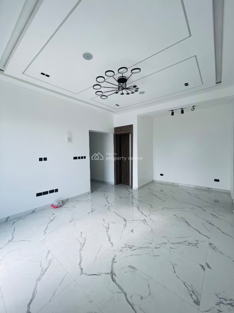 Fantastically Carved Luxury 2 & 3 Bed Apartment with Elevator, Pool, Lekki Phase 1, Lekki, Lagos, Flat / Apartment for Sale