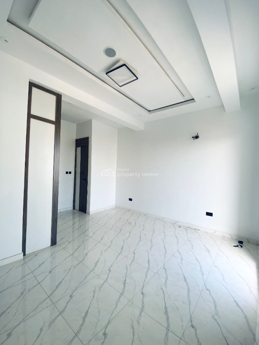 Fantastically Carved Luxury 2 & 3 Bed Apartment with Elevator, Pool, Lekki Phase 1, Lekki, Lagos, Flat / Apartment for Sale