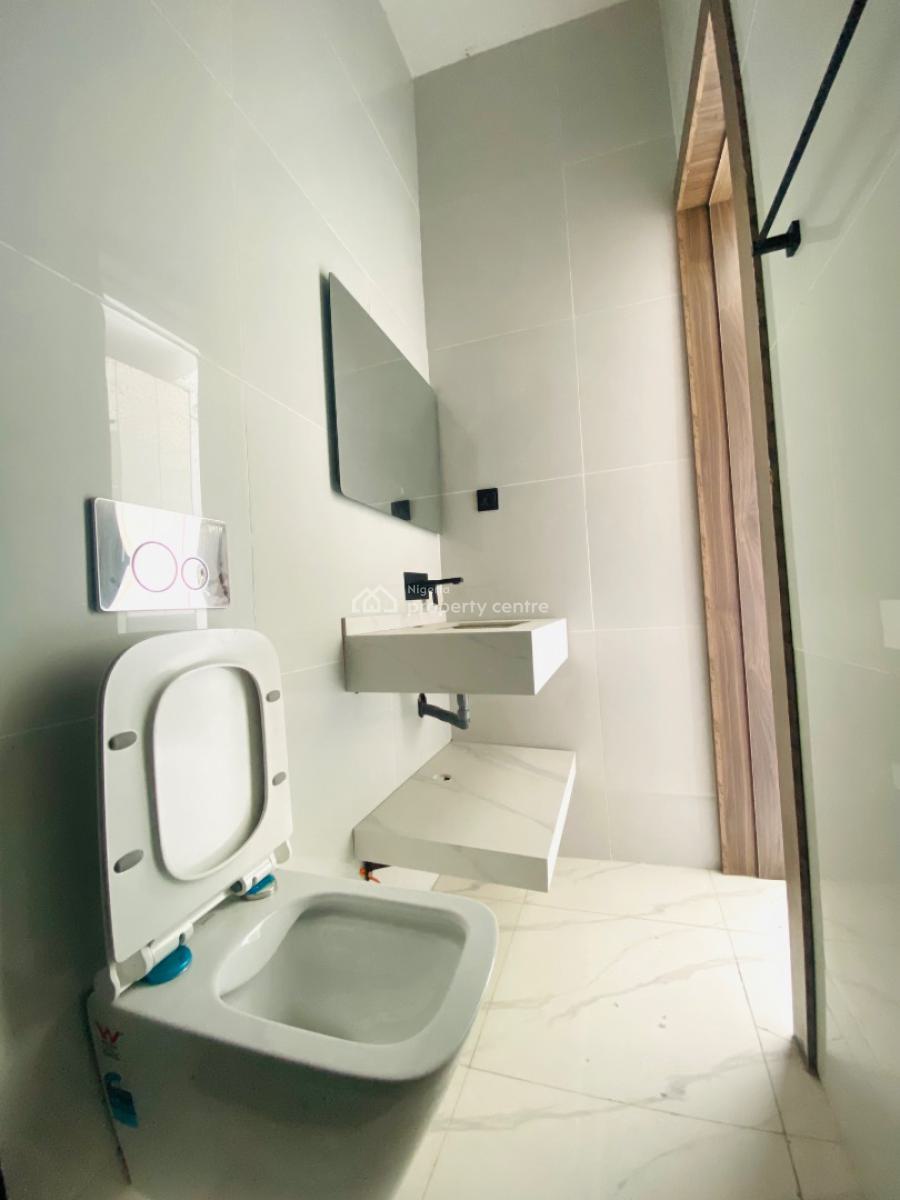 Fantastically Carved Luxury 2 & 3 Bed Apartment with Elevator, Pool, Lekki Phase 1, Lekki, Lagos, Flat / Apartment for Sale