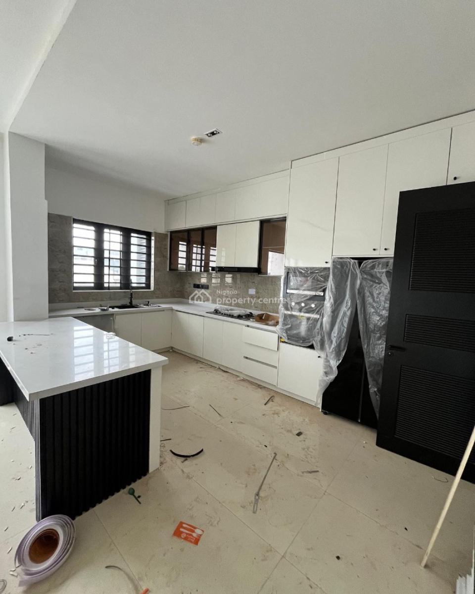 Stunning 2 Bedroom Apartment with Bq, Lekki Phase 1, Lekki Phase 1, Lekki, Lagos, Block of Flats for Sale