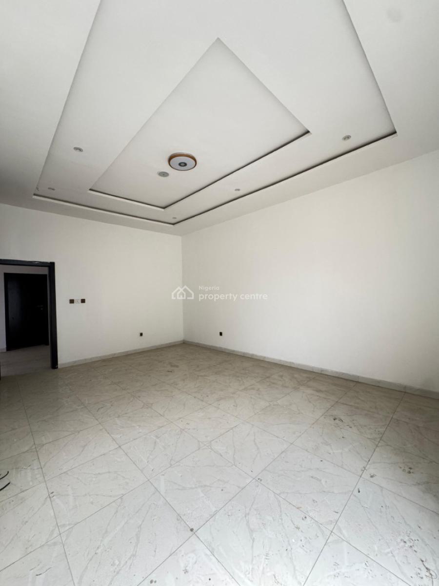 Lovely 4 Bedroom Terraced Detached in a Serene Environment, Igbe-efon New Road, Lekki, Lagos, Terraced Duplex for Sale
