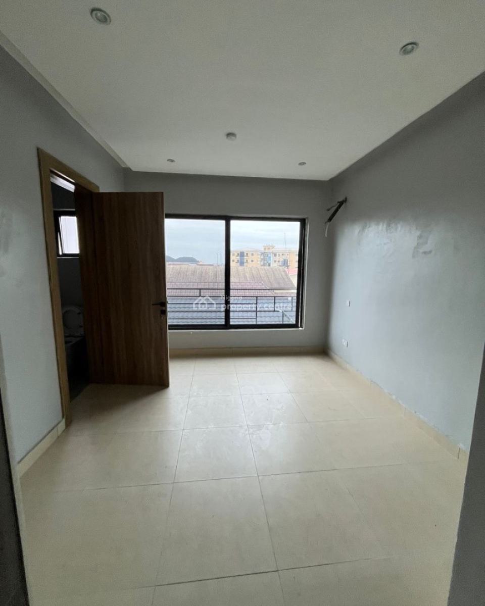 Lovely 4 Bedroom Maisonette with Bq, Lekki Phase 1, Lekki Phase 1, Lekki, Lagos, Detached Duplex for Sale