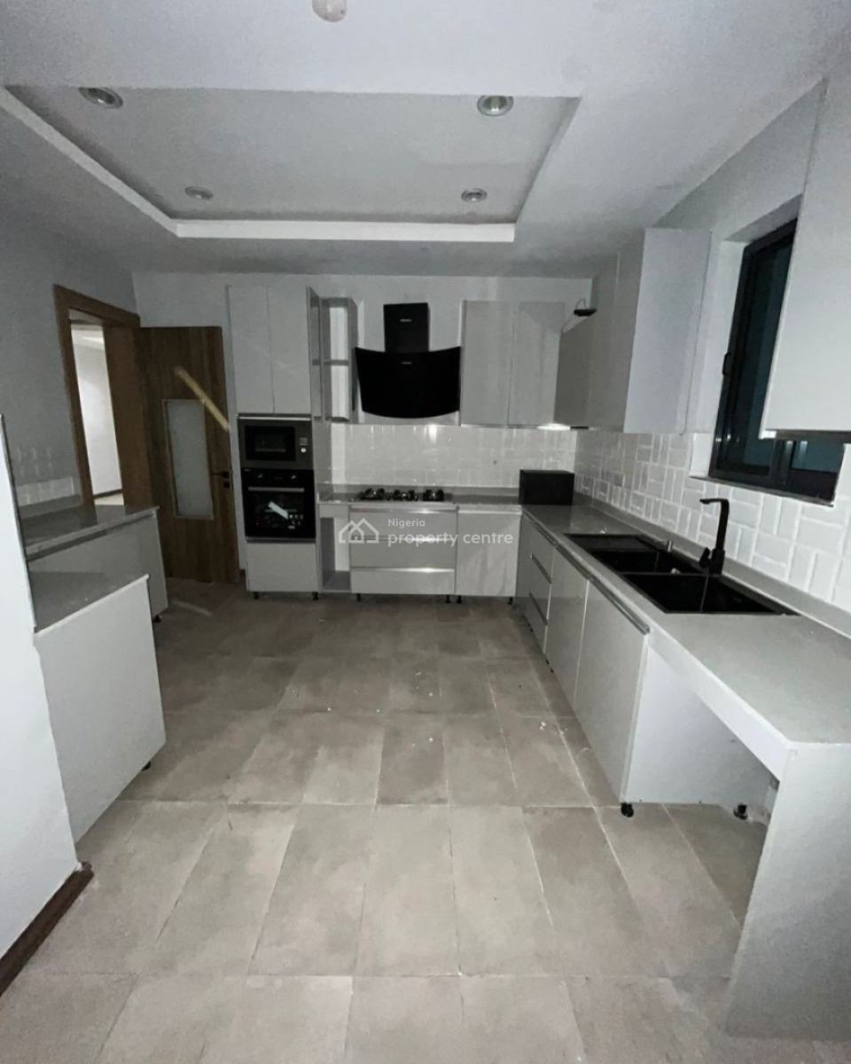 Lovely 4 Bedroom Maisonette with Bq, Lekki Phase 1, Lekki Phase 1, Lekki, Lagos, Detached Duplex for Sale