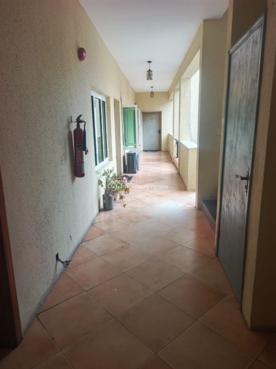 Neat 3 Bedroom Apartment Inside a Serene Estate, U3 Estate, Lekki Phase 1, Right Hand Side, Lekki Phase 1, Lekki, Lagos, Flat / Apartment for Rent