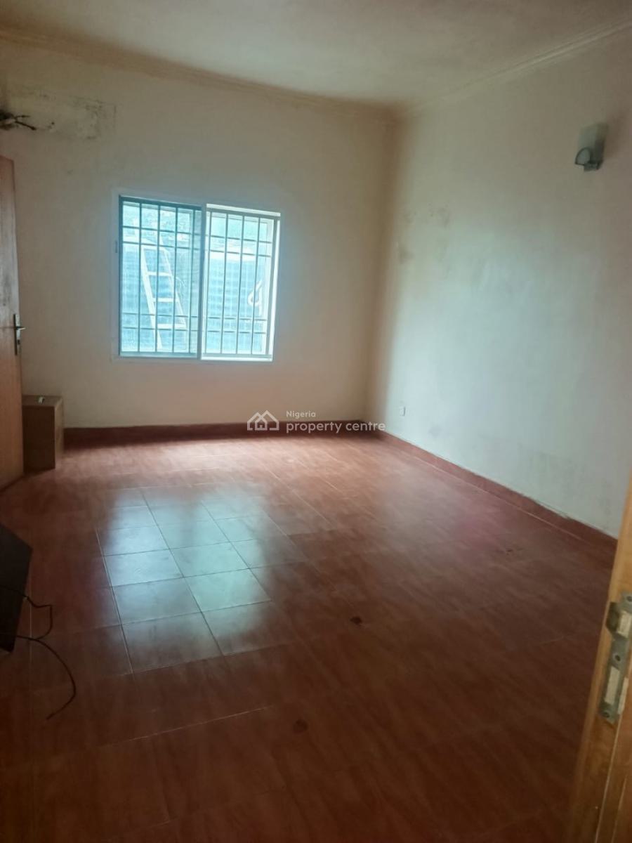Neat 3 Bedroom Apartment Inside a Serene Estate, U3 Estate, Lekki Phase 1, Right Hand Side, Lekki Phase 1, Lekki, Lagos, Flat / Apartment for Rent