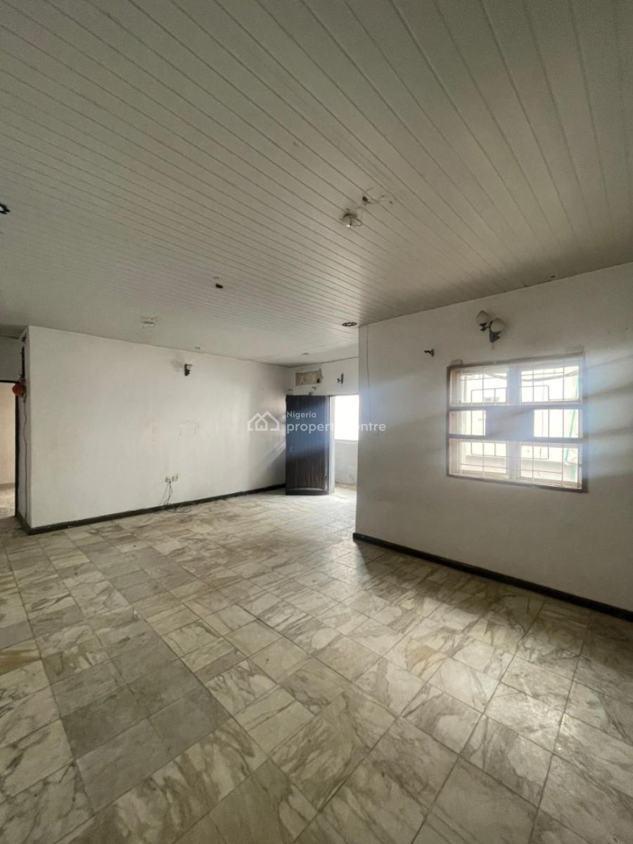 Well Maintained 3 Bedroom Semi Detached, Ikota, Lekki, Lagos, Semi-detached Duplex for Rent