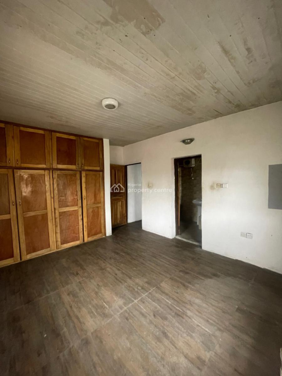 Well Maintained 3 Bedroom Semi Detached, Ikota, Lekki, Lagos, Semi-detached Duplex for Rent