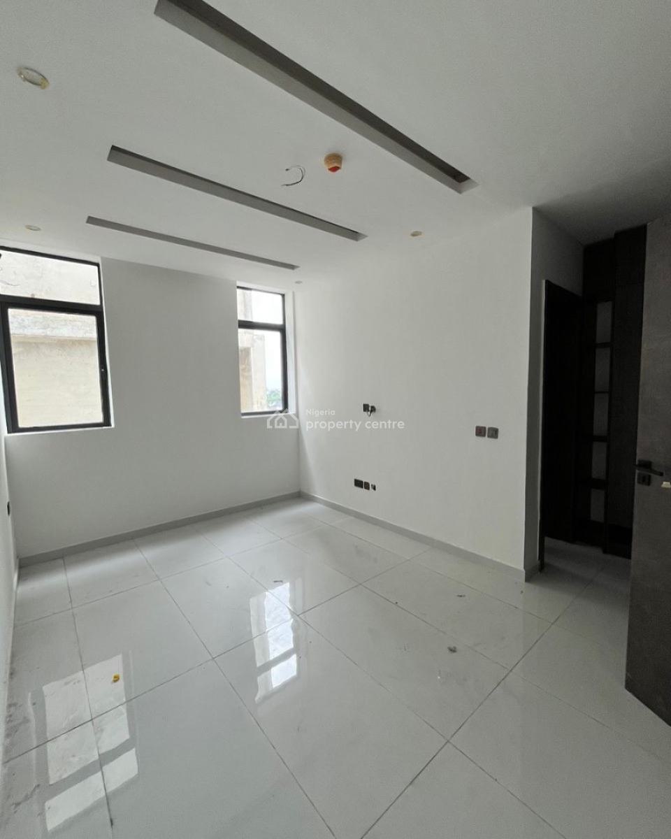 Lovely 2 Bedroom Apartment with Bq, Lekki, Lagos, Block of Flats for Sale